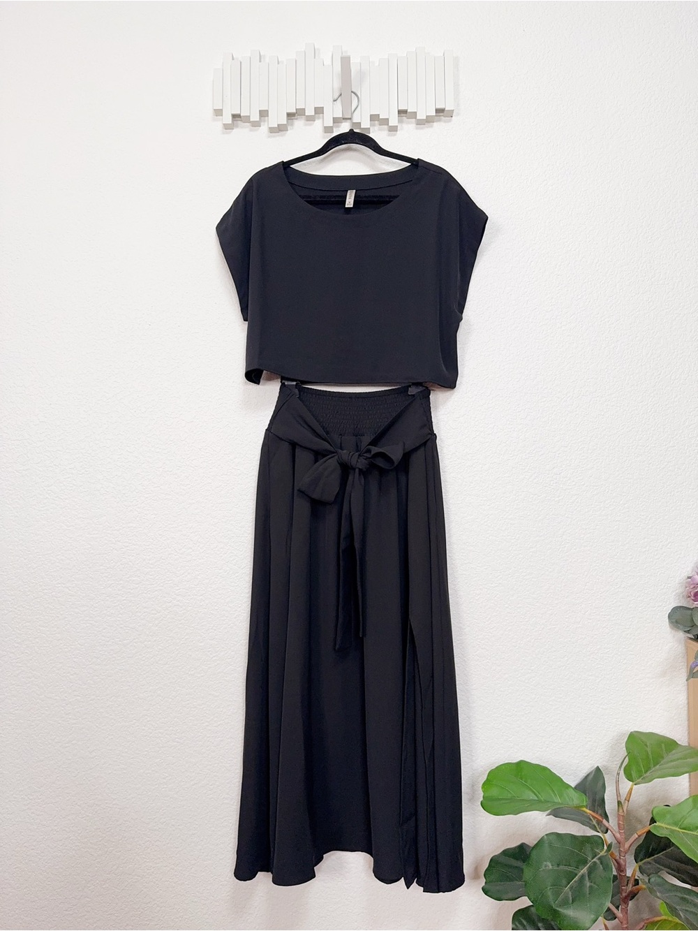 Zenana Black 2 Piece Crop Top Smocked Maxi Skirt Set Boho Resort Size M NWOT - Picture 5 of 8